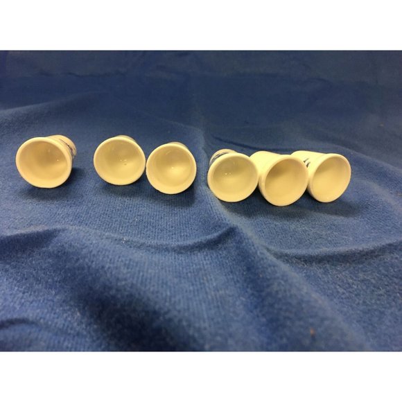 Thimbles Porelain Set of 6  Painted with Windmills and Farm Scenes in Blue - Picture 7 of 7